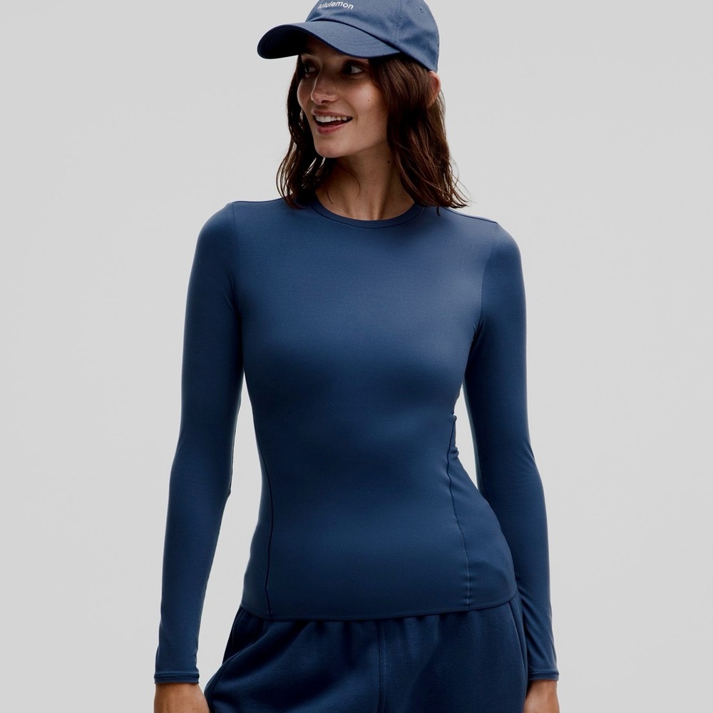lulu wundermost crewneck long sleeve